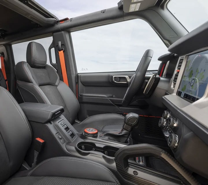 2022 Ford Bronco front seats