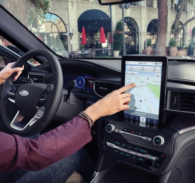 2022 Ford Explorer touchscreen display