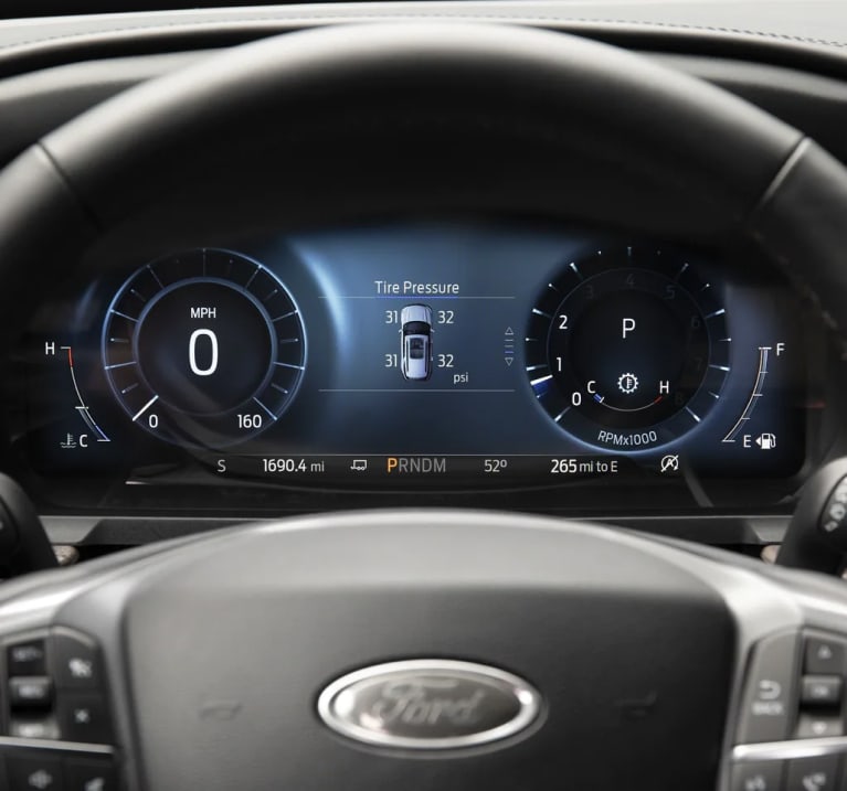 Ford explorer steering wheel and dashboard