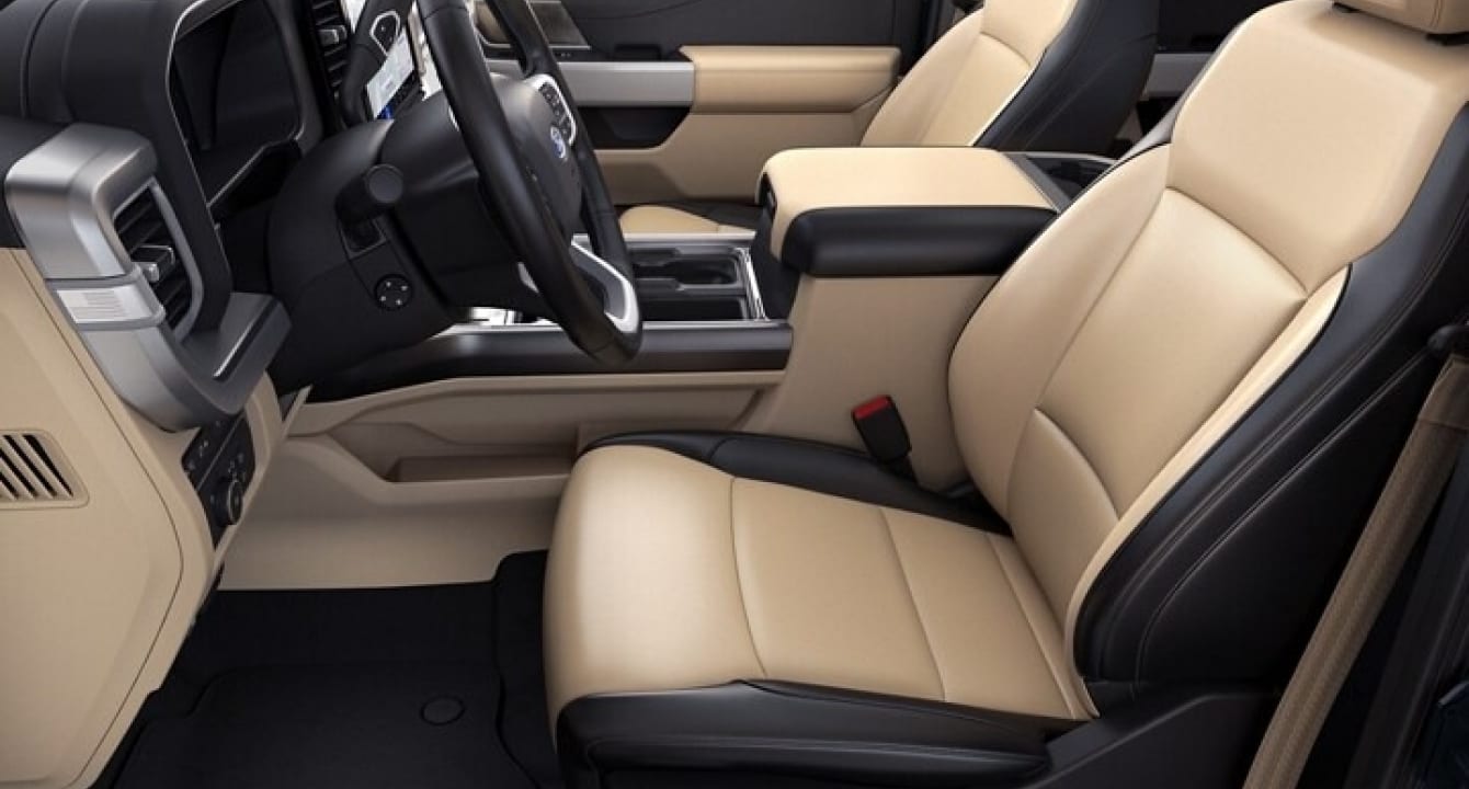 Super Duty front seats & console