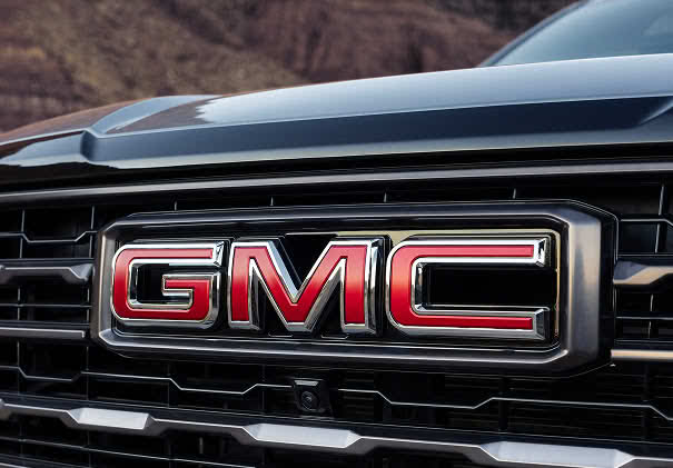 Yukon full-size SUV makes driver confidence a priority.