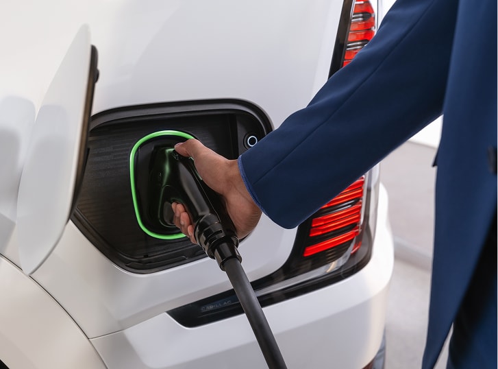 owner charging a GM vehicle
