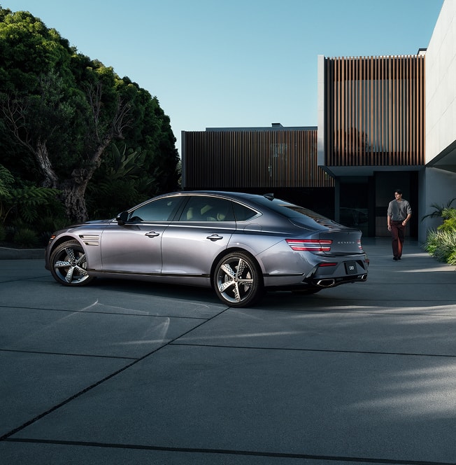 2027 Genesis G80