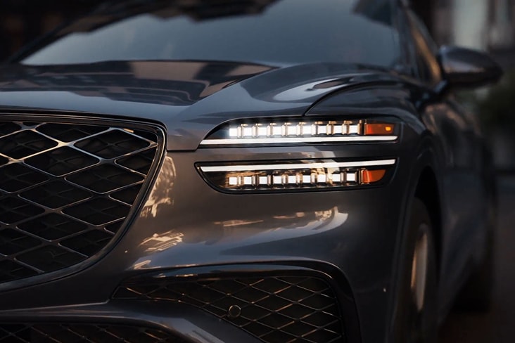 GV70 headlamps