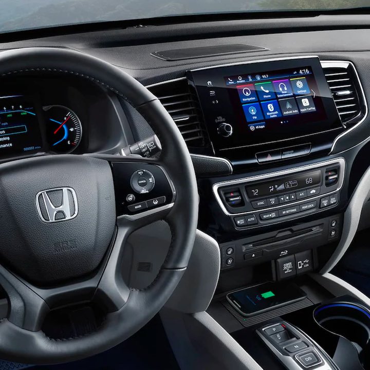 2023 Honda Civic Hatchback dashboard controls