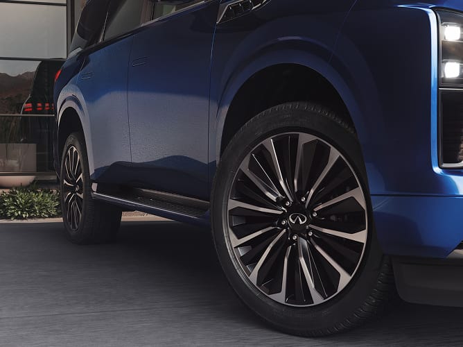 2026 INFINITI QX80 visual data 3