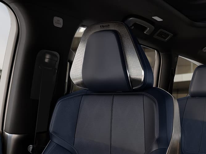INFINITI QX80 Sport