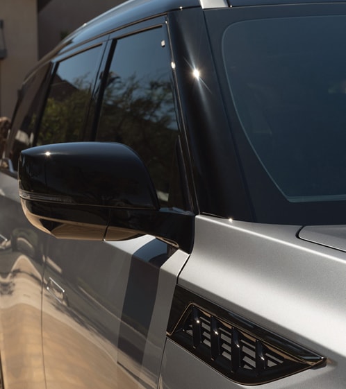 INFINITI QX80 Exterior