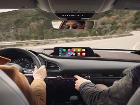 2022 Mazda CX-30 touchscreen controls