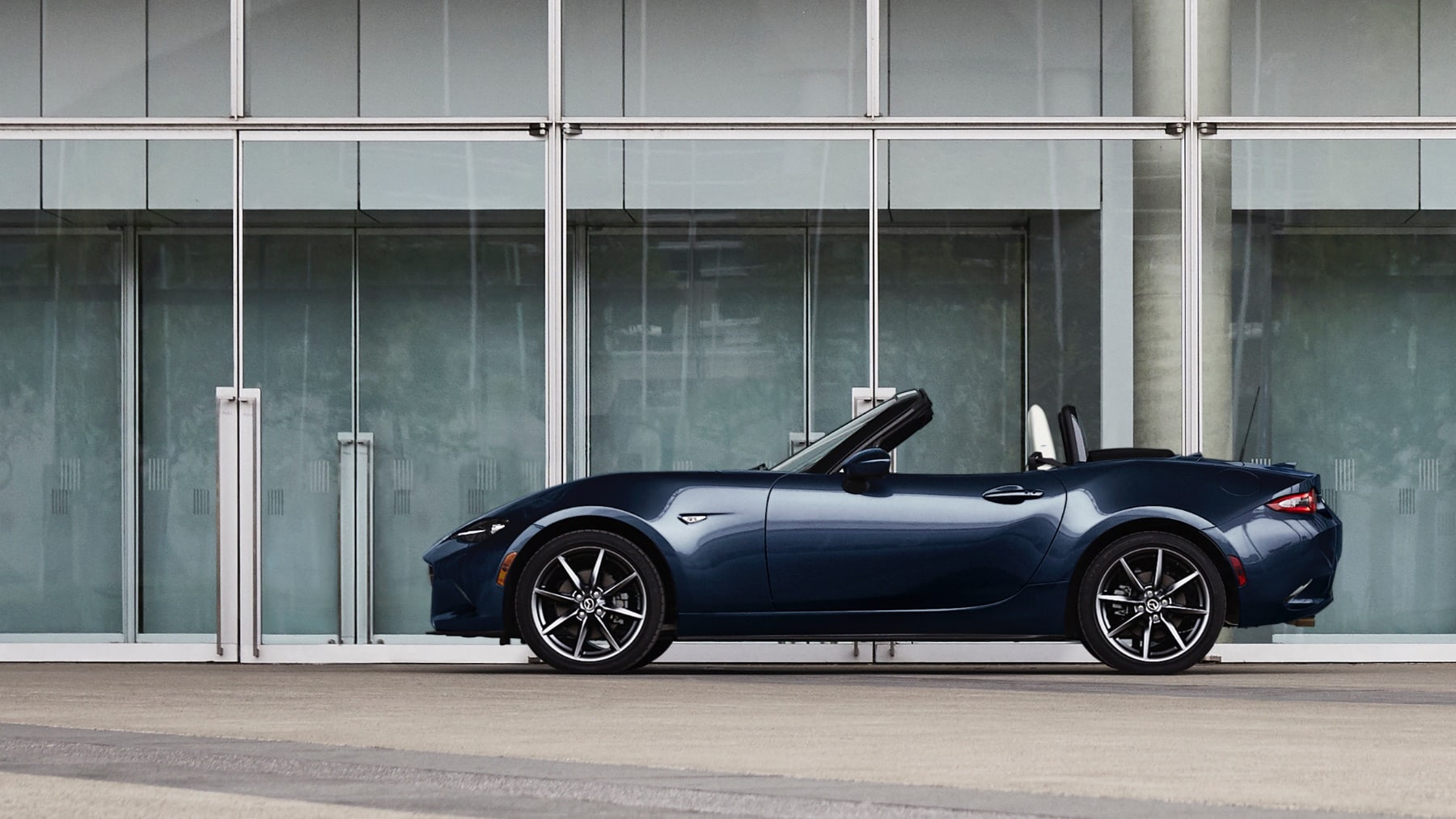 2022 Mazda MX-5 Miata in Deep Crystal Blue Mica