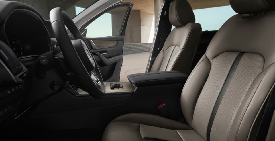 Mazda CX-70 interior
