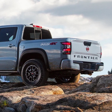 2022 Nissan Frontier tail end