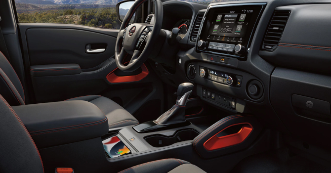 2023 Nissan Frontier interior