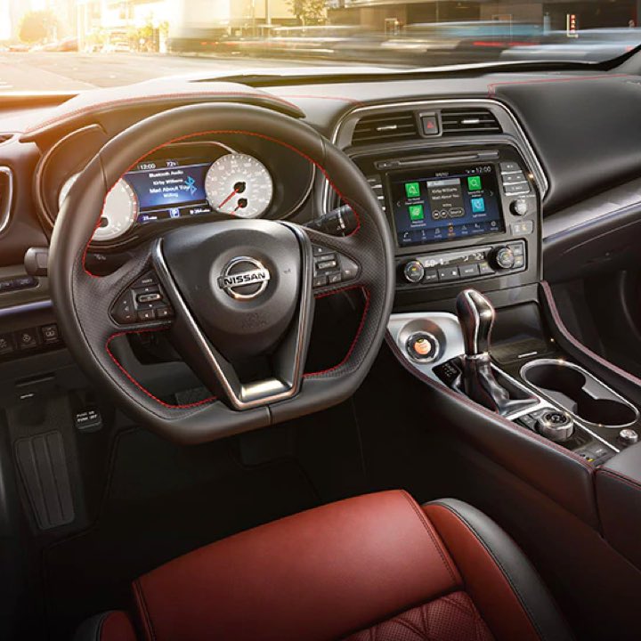 2021 Nissan Maxima interior