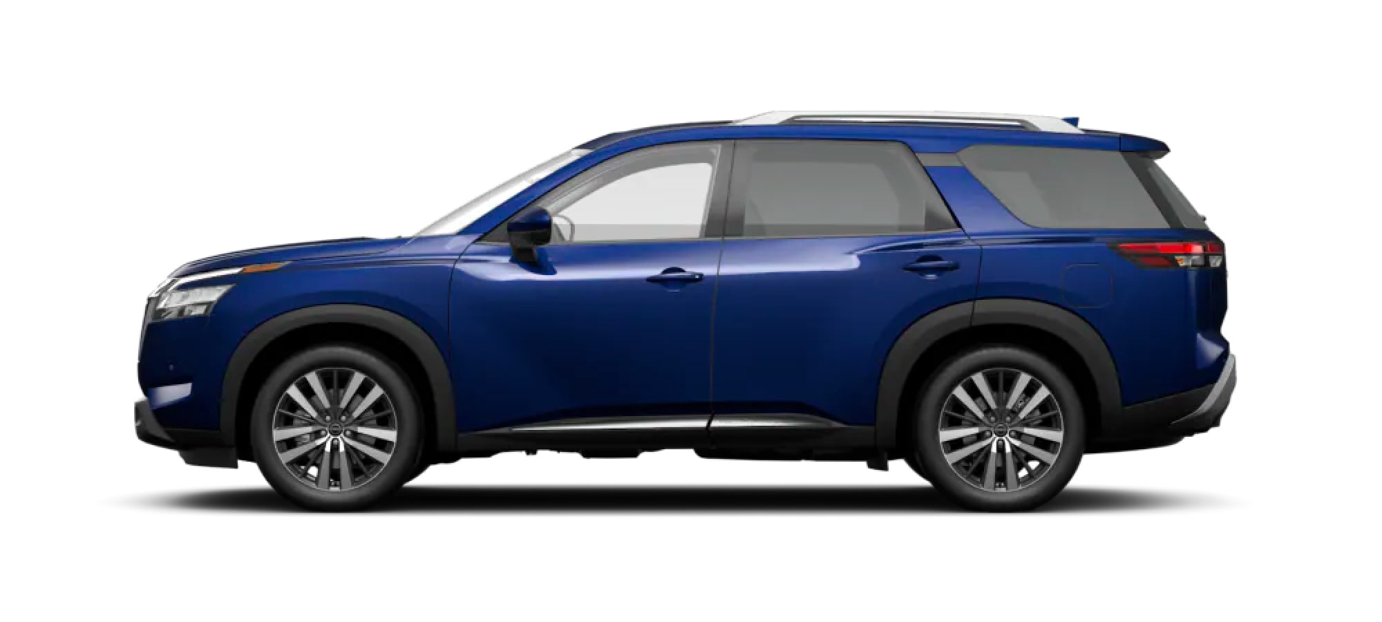 2022 Nissan Pathfinder in Deep Ocean Blue Pearl