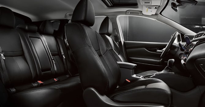 2022 Nissan Rogue Sport seating