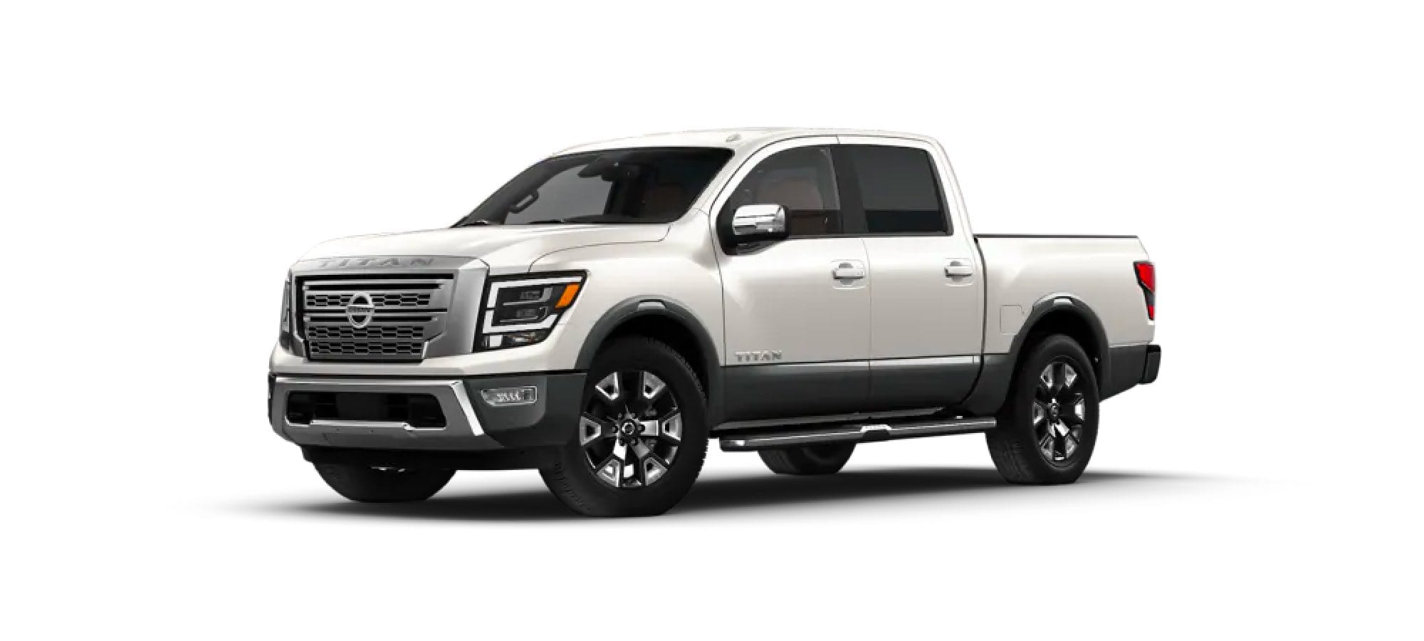 Pearl White TriCoat/Gun Metallic Nissan TITAN