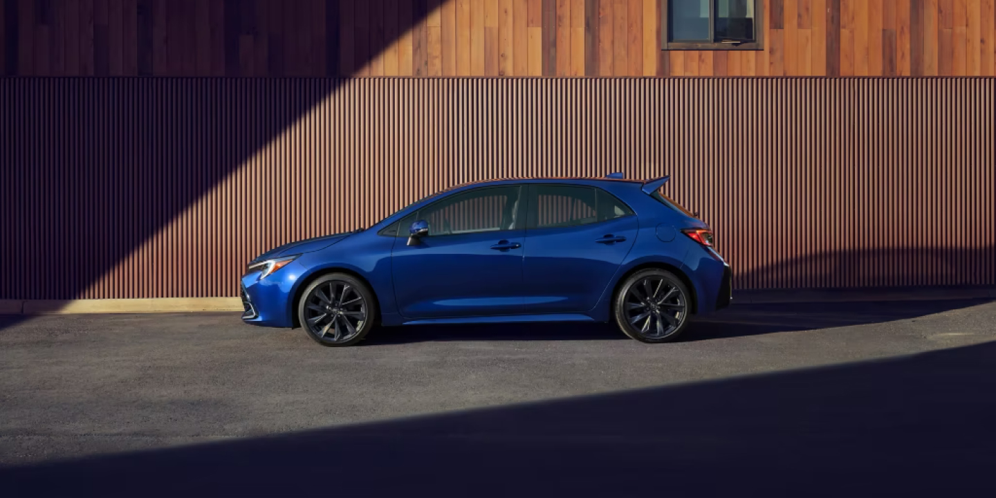 thumbnail image 2 of Auto Perfectionists UK Gloss Black Rear V-Style Roof Spoiler For Toyota Corolla E210 Hatchback (2018+) 2 of 4