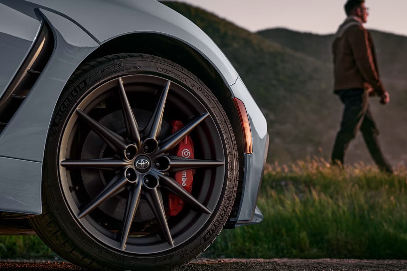 18-in. Alloy Wheels