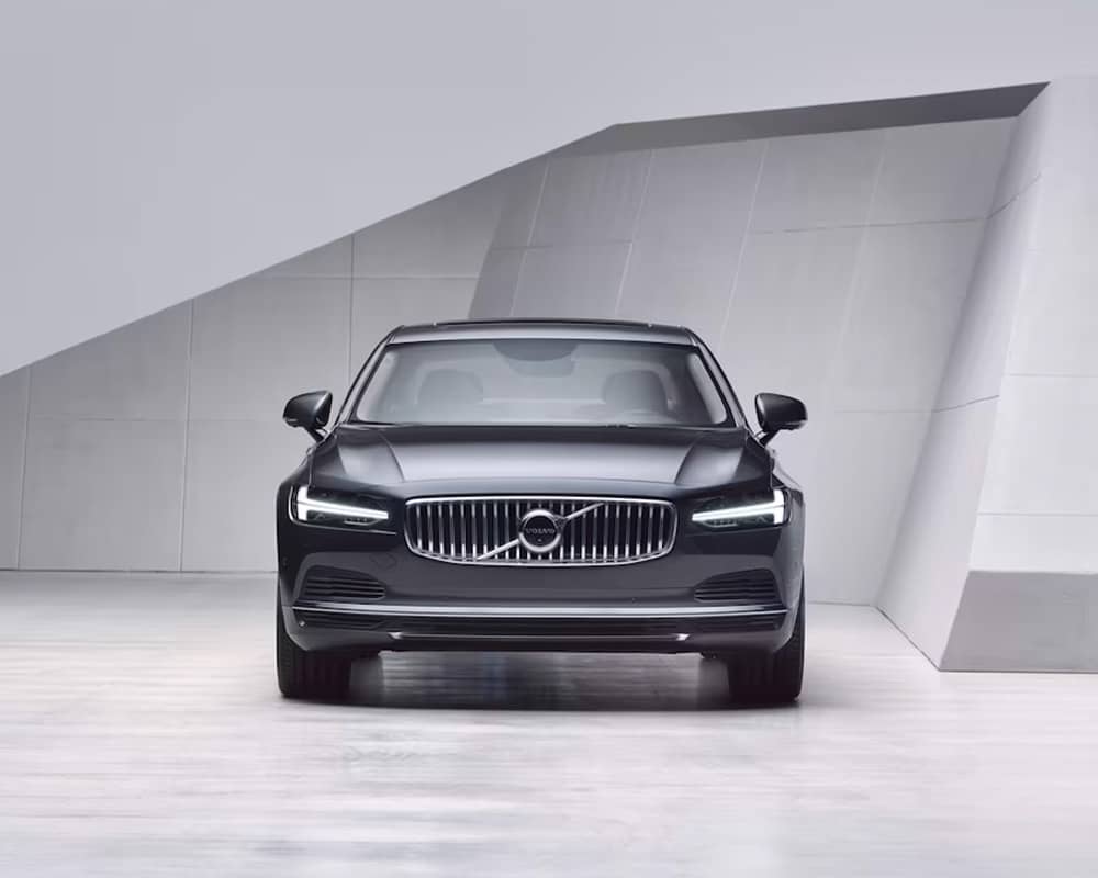 New Volvo Front Grille