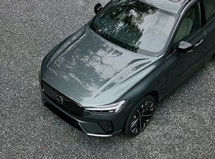 overhead view of a Volvo XC60 hybrid