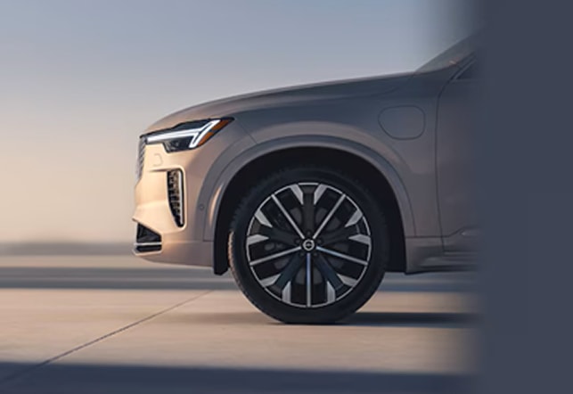 front end of a Volvo SUV